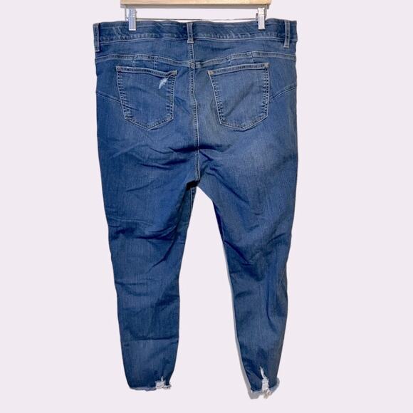 TORRID Bombshell Skinny Premium Stretch High-Rise Destructed Jeans - Picture 10 of 14